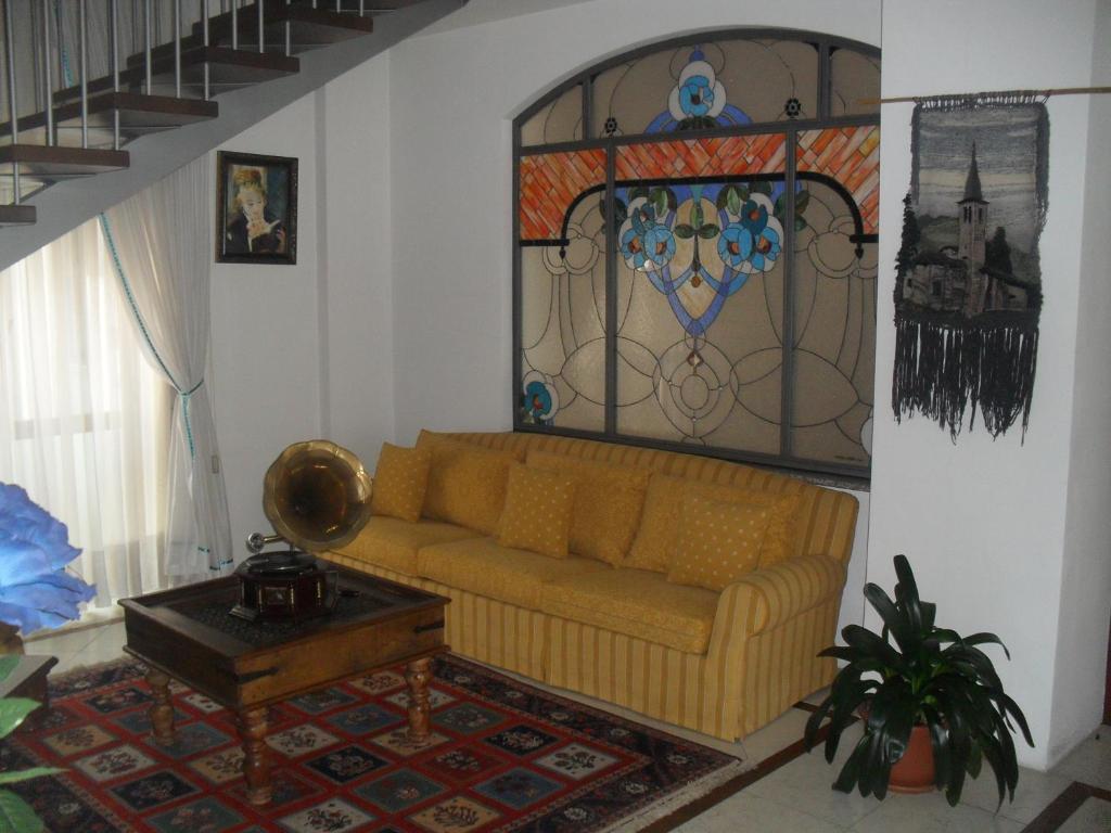 Hotel Antares Arona Bagian luar foto