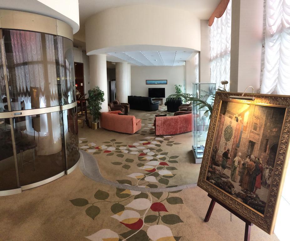 Hotel Antares Arona Bagian luar foto